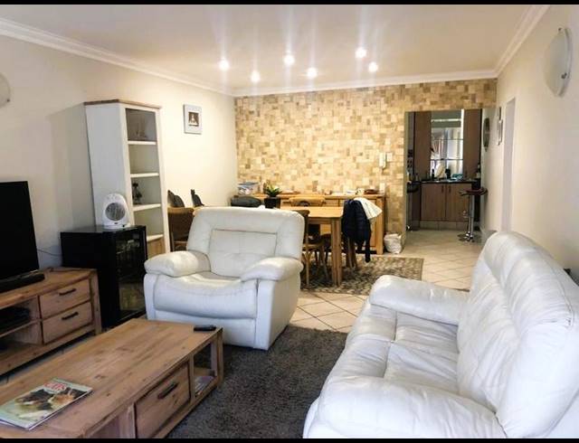 3 BEDROOM TOWNHOUSE FOR SALE IN THREE RIVERS